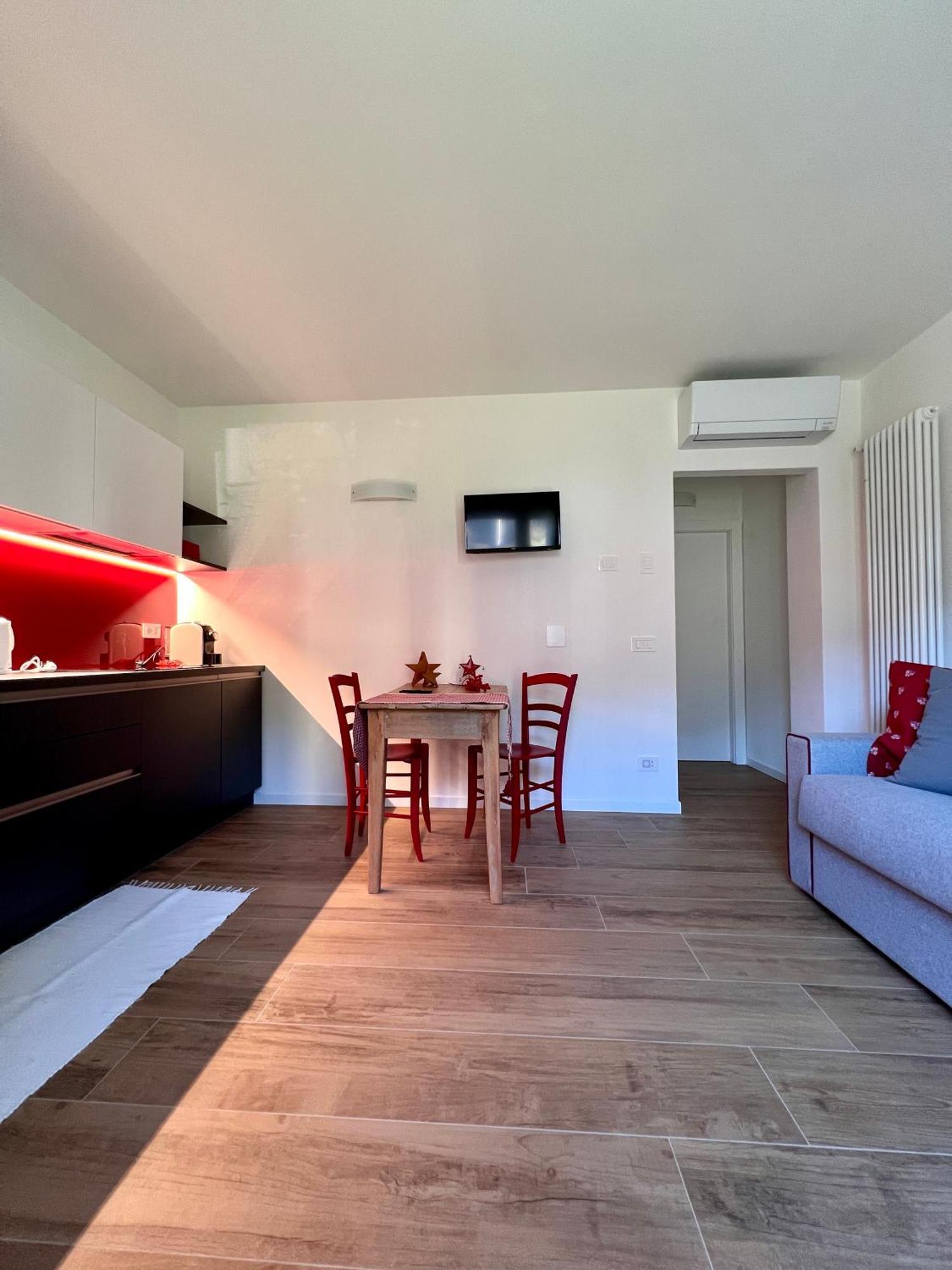 Casa Vacanze La Brenta Киавенна Экстерьер фото